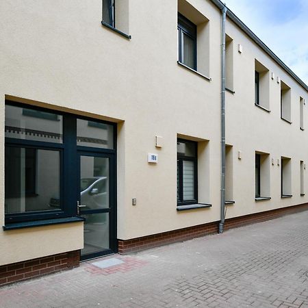 Ferienwohnungen Am Theater - Modern, Zentral Und Ruhig Mit Kueche, Waschtrockner, Netflix, Wlan Und Parkplatz- 2 Zimmer, 52 Qm Cottbus Eksteriør billede